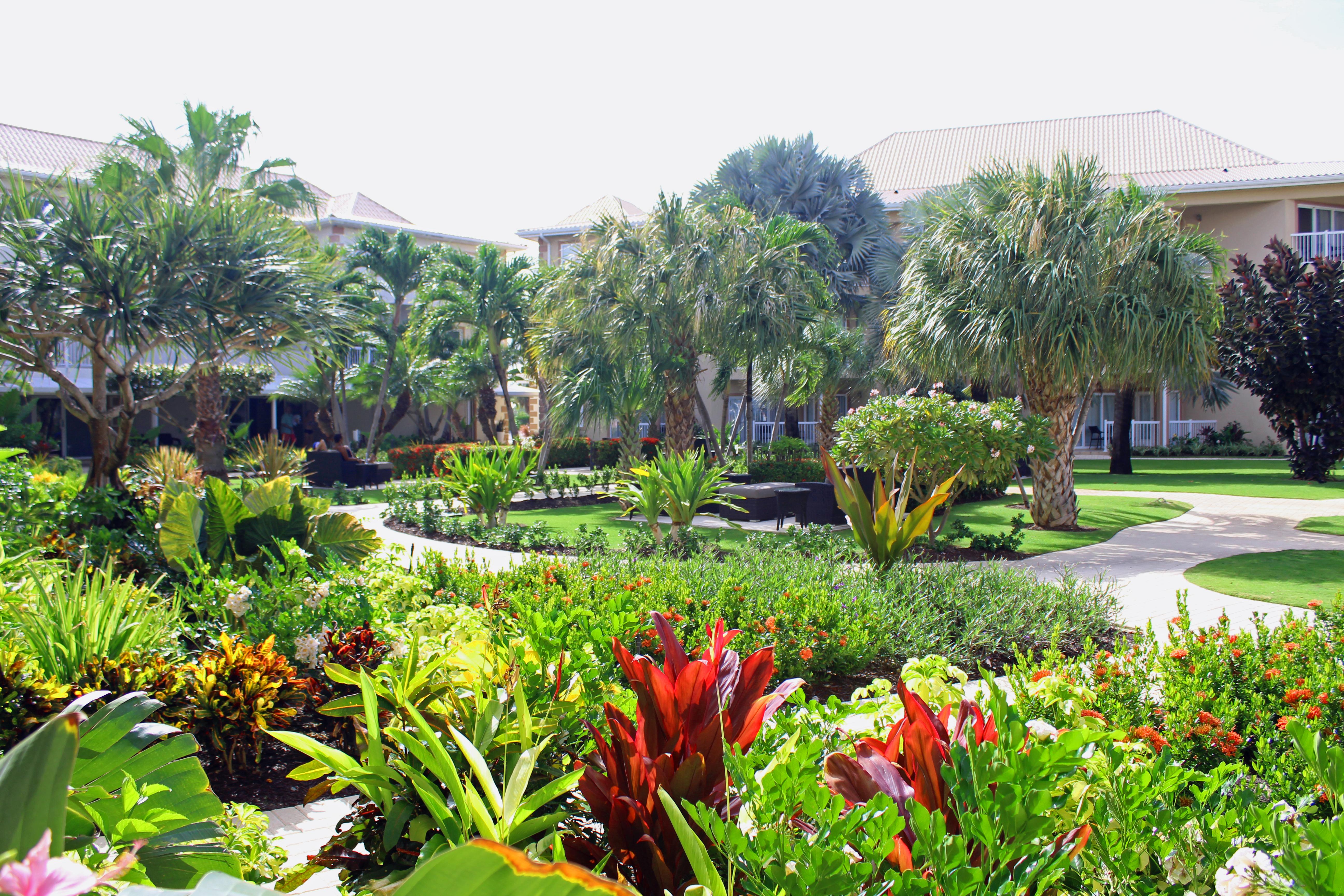 The Grand Caymanian Resort Джордж Таун Екстериор снимка