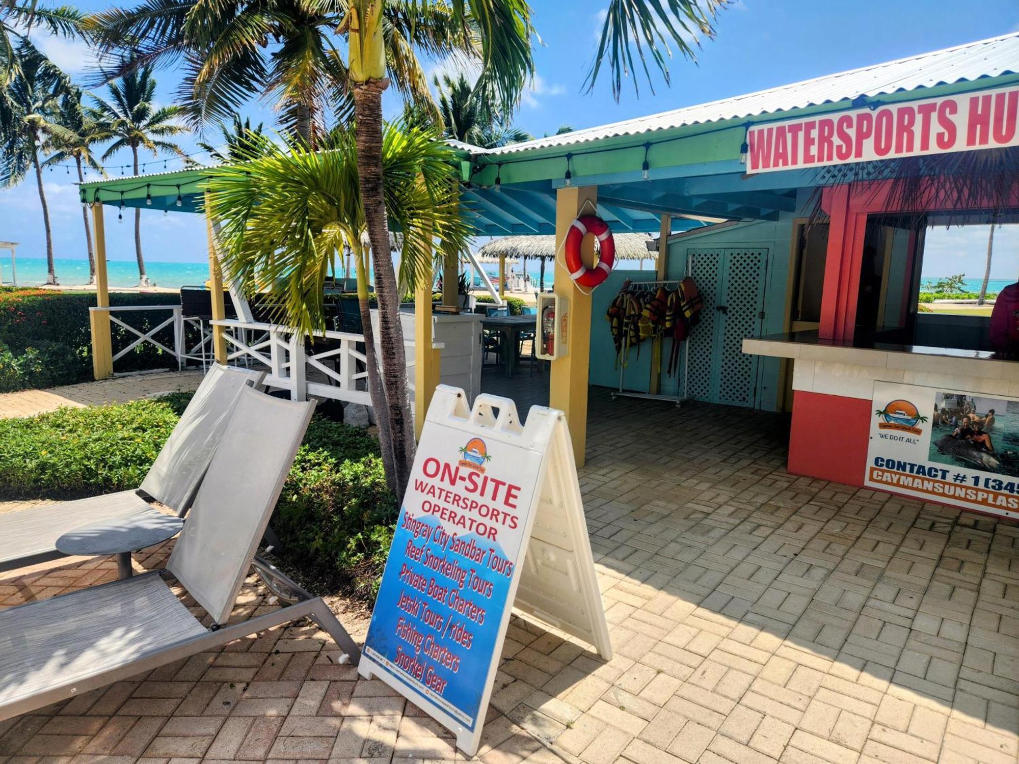 The Grand Caymanian Resort Джордж Таун Екстериор снимка